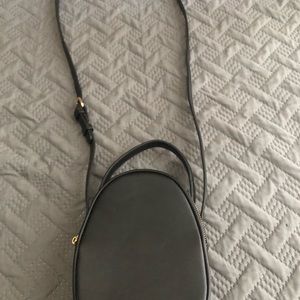 Black bag never used